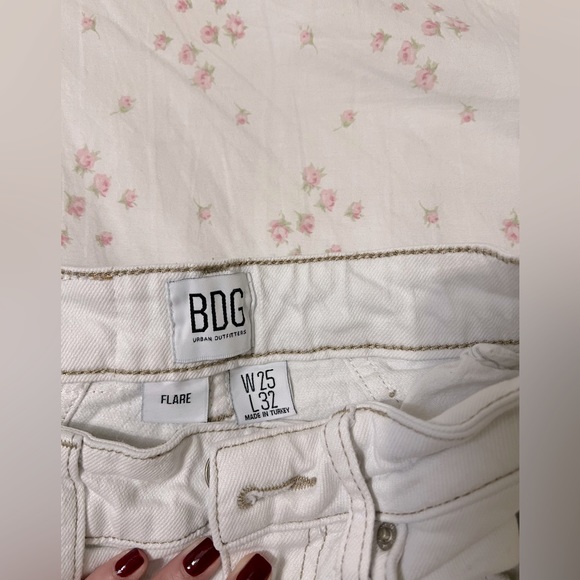 BDG Urban Outfitter Woman Flare Jeans - Picture 4 of 5